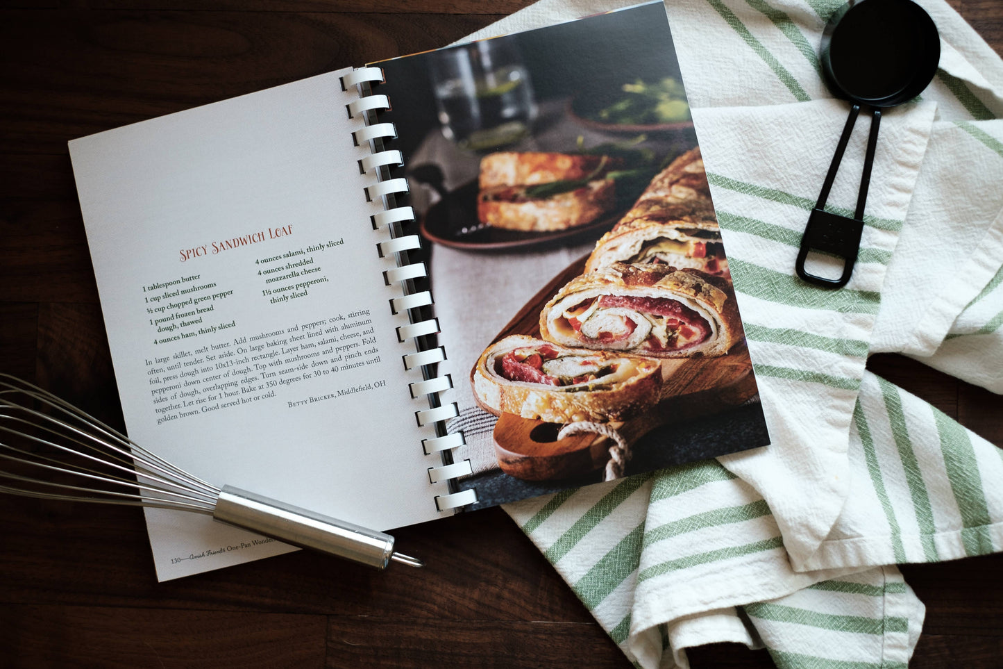 Wanda E. Brunstetter's Amish Friends One-Pan Wonders Cookboo