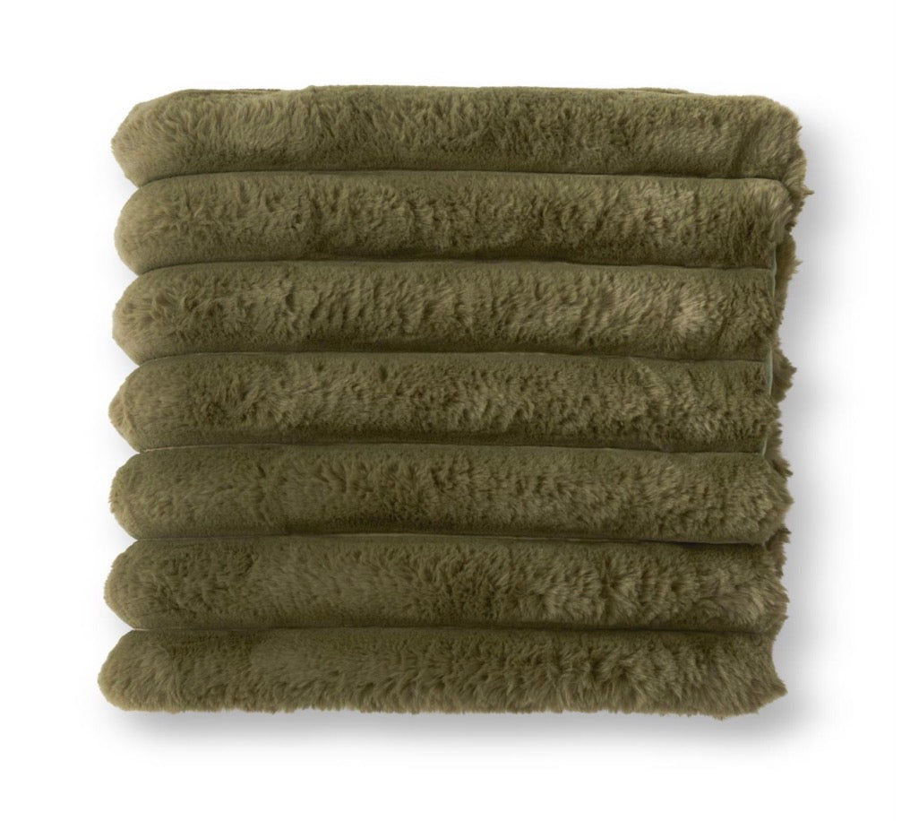 Dark Green Vegan Fur Throw