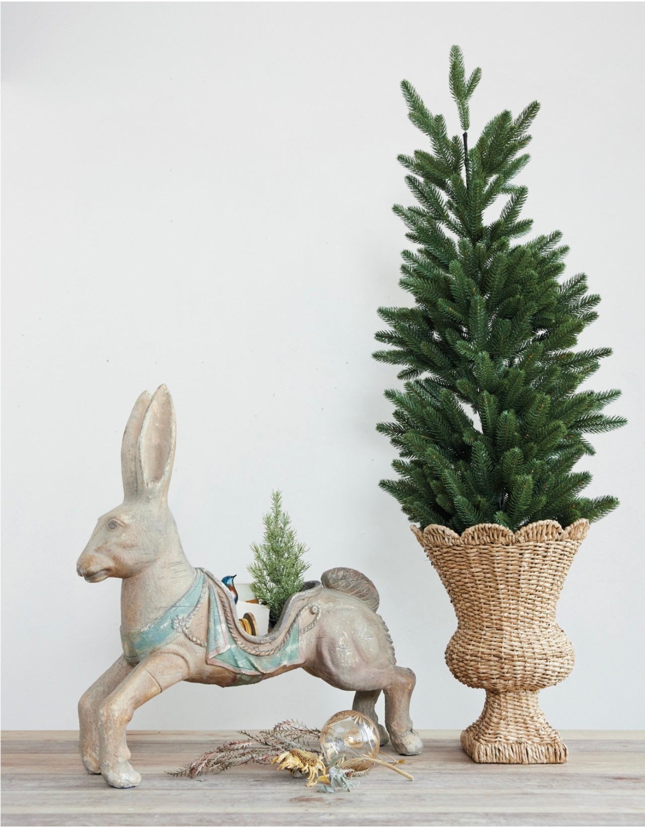 Hand-Woven Rattan Scalloped Urn, Natural