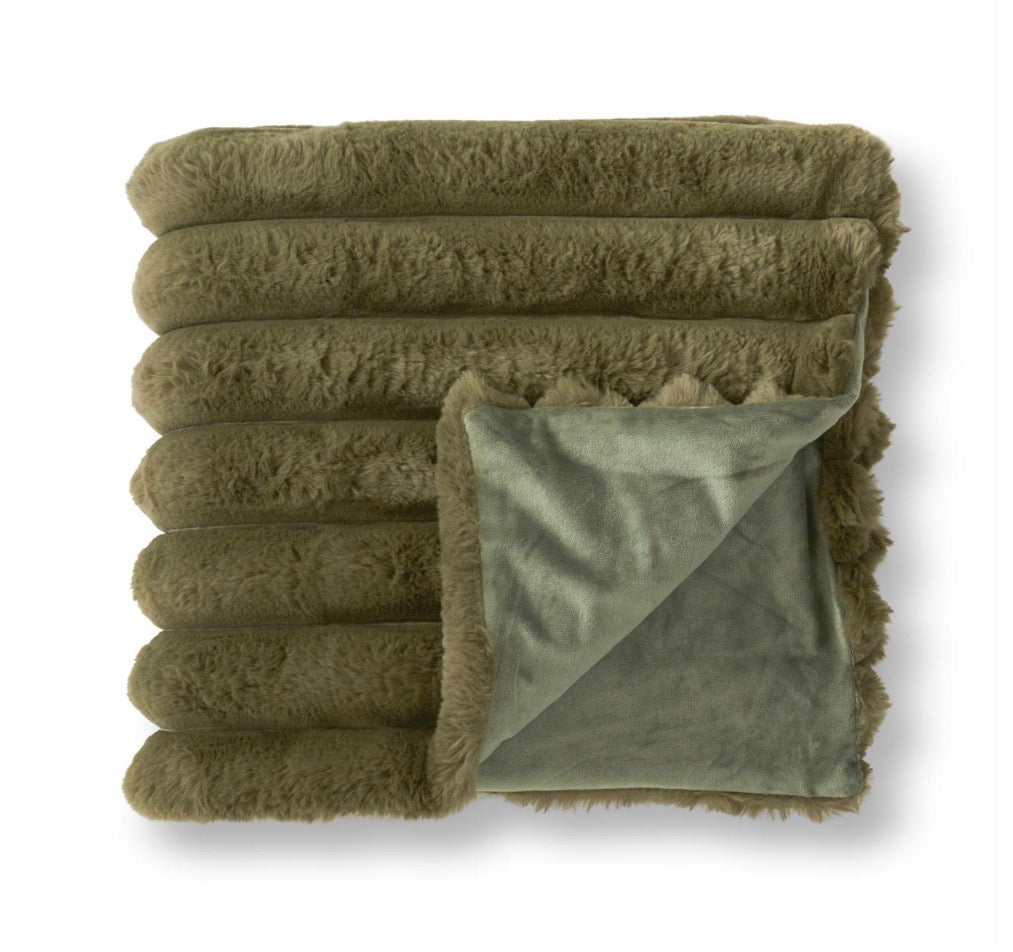 Dark Green Vegan Fur Throw