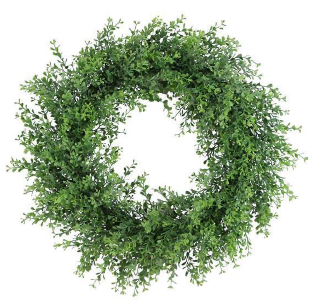 22" BOXWOOD WREATH